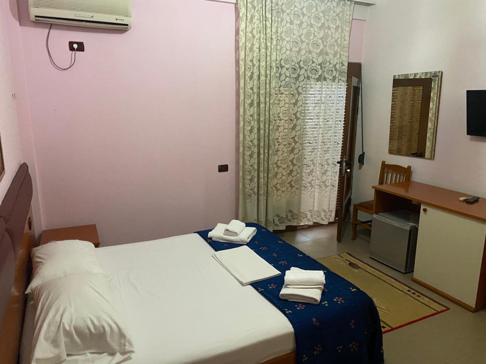 Hotel Edland Avlonya Dış mekan fotoğraf